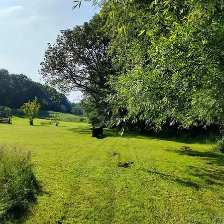Wind In Den Weiden, Uebernachten Am Bachlauf Birstein