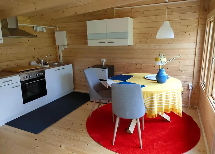 Wind In Den Weiden, Uebernachten Am Bachlauf Birstein