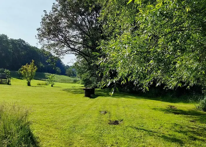 Wind In Den Weiden, Uebernachten Am Bachlauf Birstein